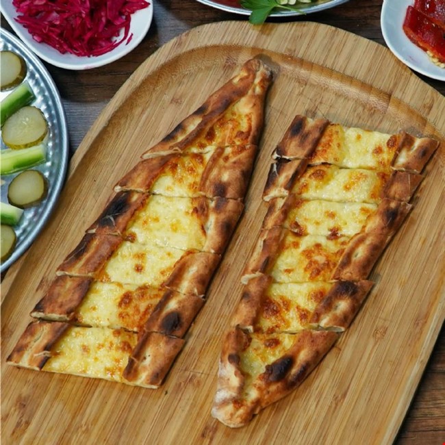 Kaşarlı Pide